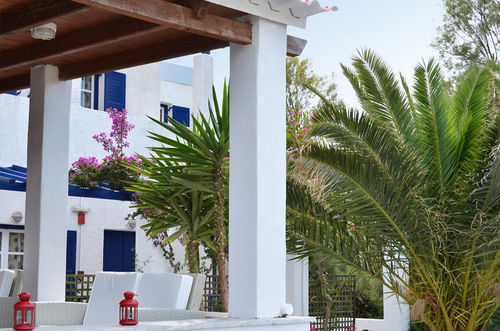 Syros